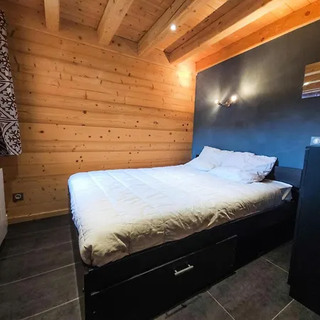Campanules - Aux Pieds, En Bois Au Coeur Des Menuires Mae-9071 * Saint-Martin-de-Belleville